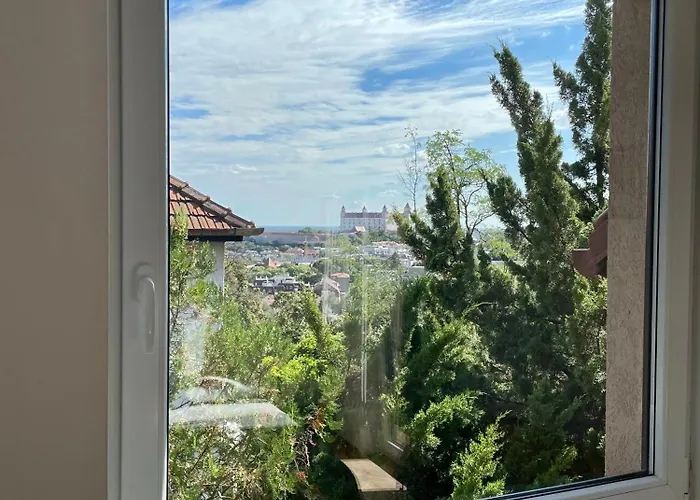 Sulekova 52a * براتسيلافا