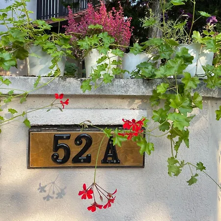 Δωμάτια σε οικογενειακή κατοικία Sulekova 52a